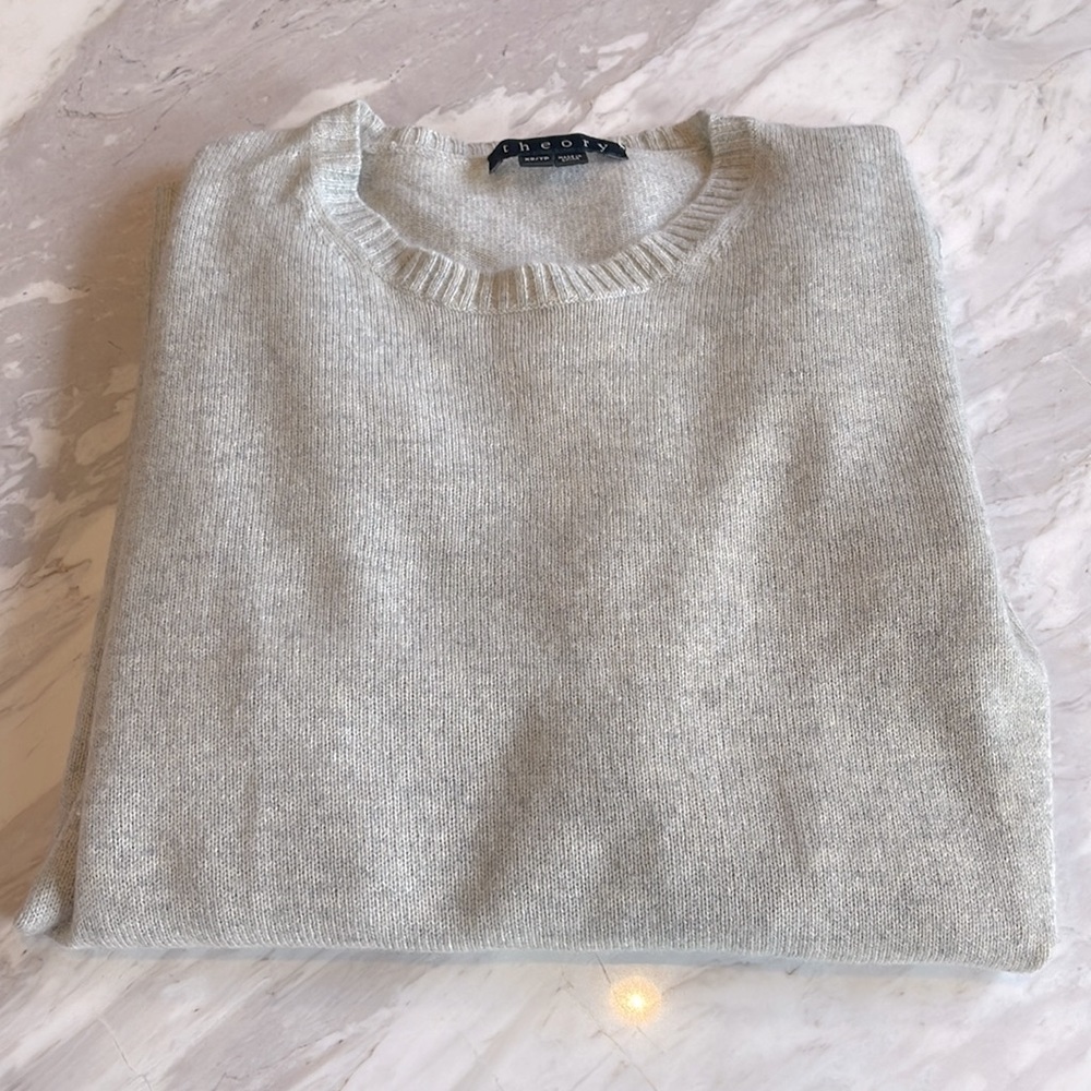Theory Cashmere Sweater in Light Grey